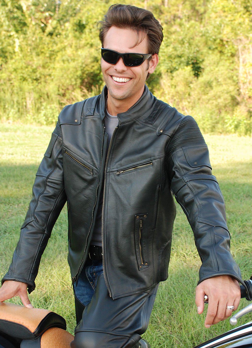 Men's Ultimate Black Racer Vented Motorcycle Jacket CC  Pockets #M6633RVZK ()